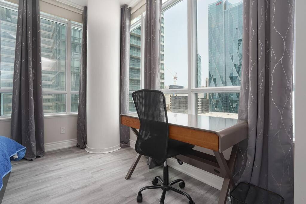 טורונטו 1504 Brand New Best Location 1Br Den With Amazing View מראה חיצוני תמונה