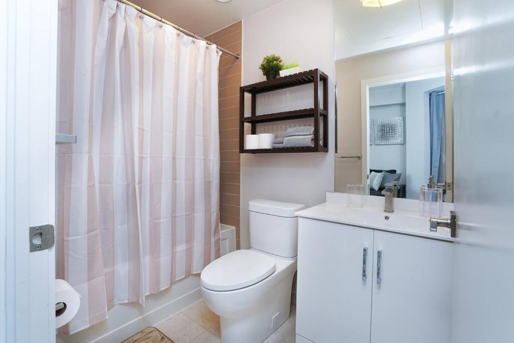 טורונטו 1504 Brand New Best Location 1Br Den With Amazing View מראה חיצוני תמונה